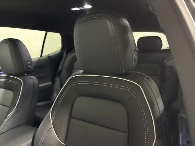 2025 Chevrolet Equinox LT 2