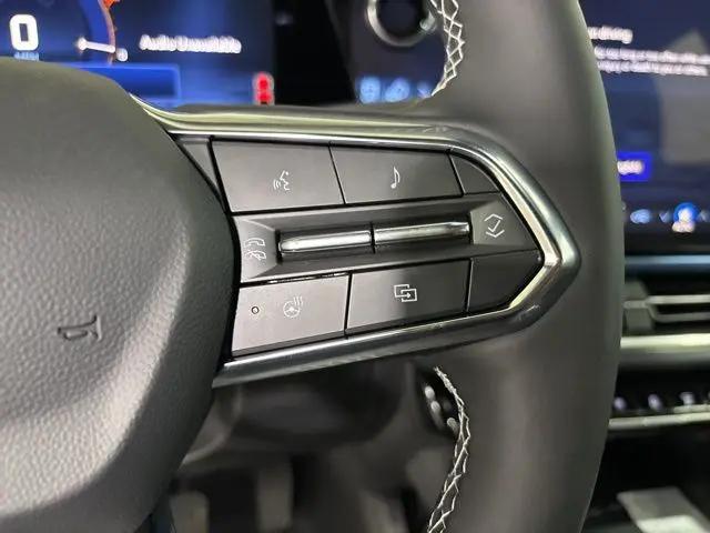 2025 Chevrolet Equinox LT 2