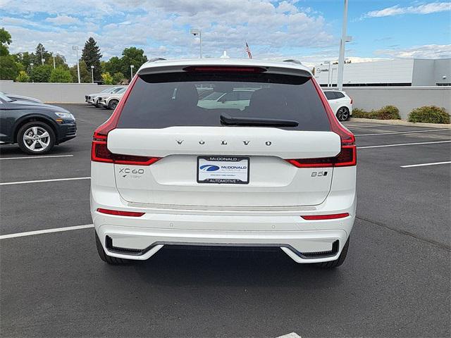 2026 Volvo XC60 B5 Plus