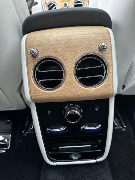 2019 Rolls-Royce Cullinan Base