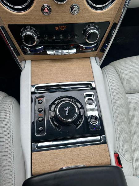 2019 Rolls-Royce Cullinan Base