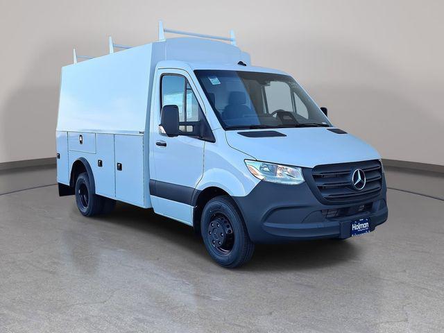 2025 Mercedes-Benz Sprinter 4500 Chassis Standard Roof 4-Cyl Diesel HO