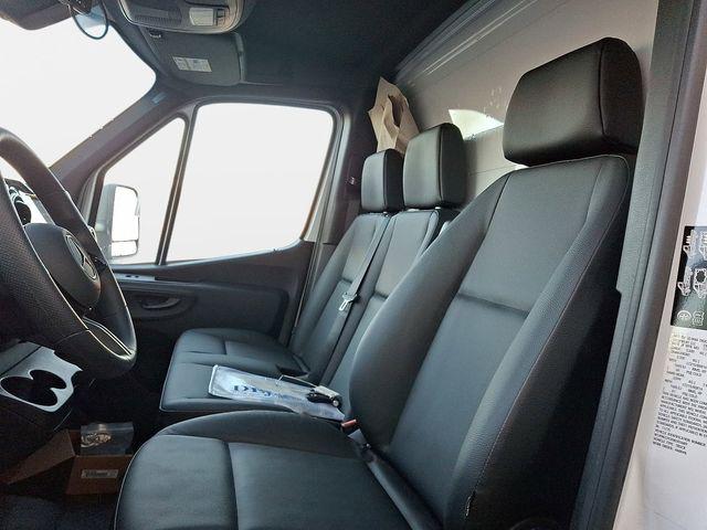 2025 Mercedes-Benz Sprinter 4500 Chassis Standard Roof 4-Cyl Diesel HO