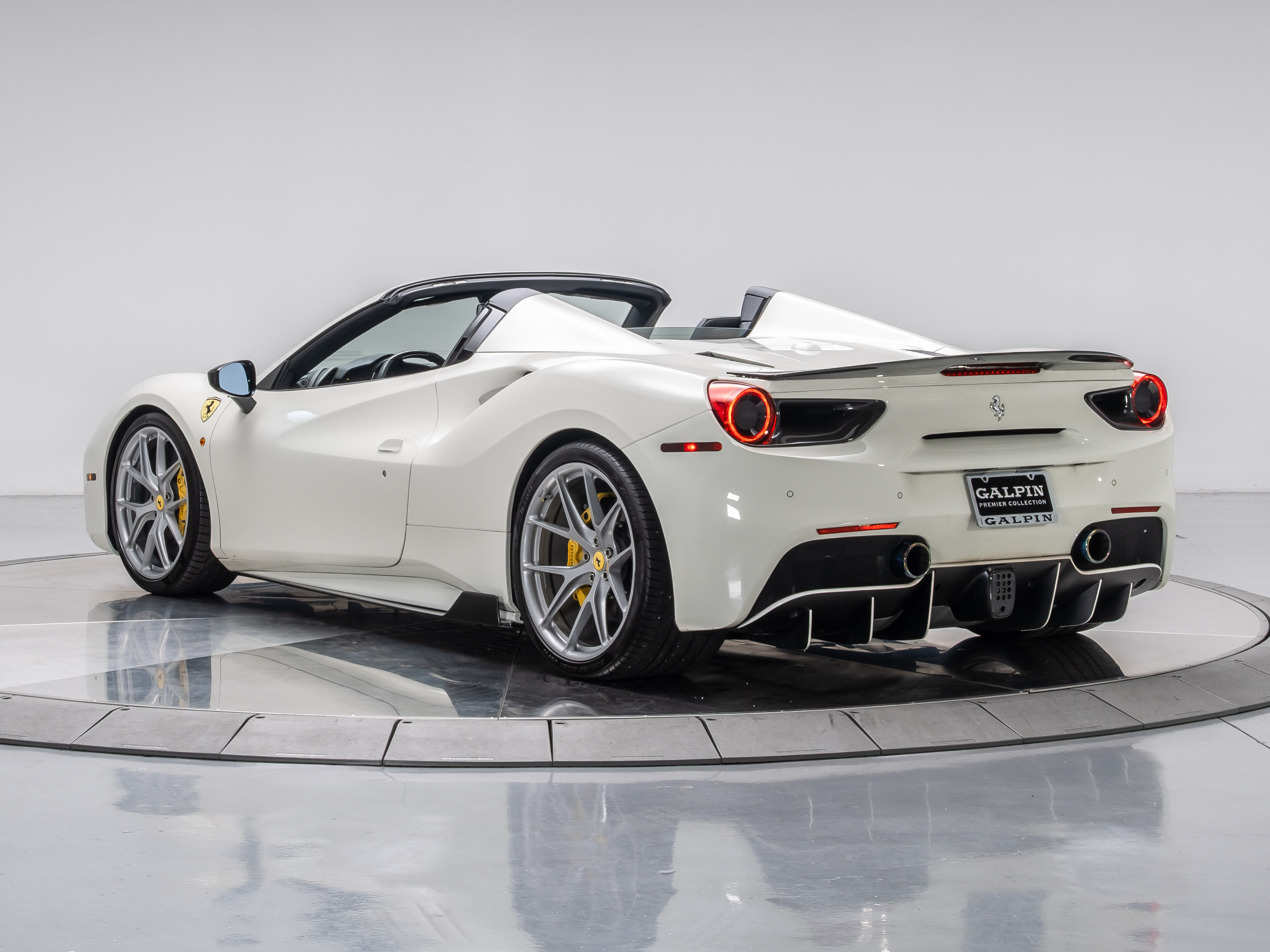 激レア　Ferrari バックル 激レアFerrari バックル
