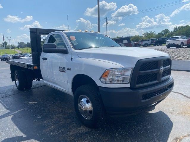 2018 RAM 3500 Chassis Tradesman/SLT