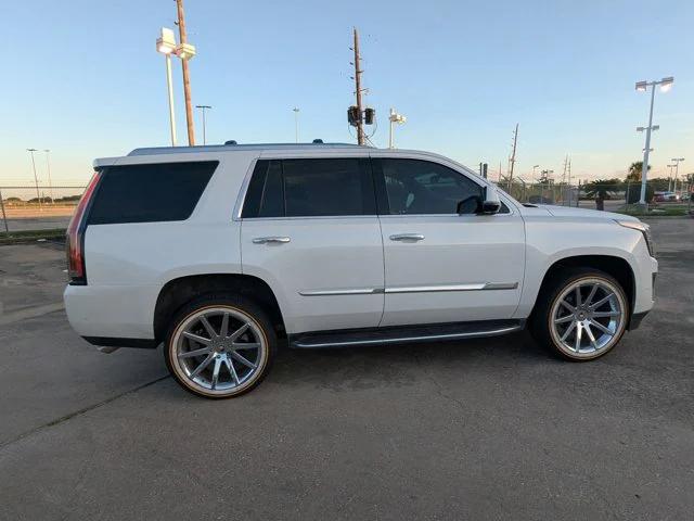 2017 Cadillac Escalade Luxury