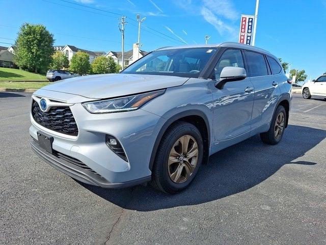 2022 Toyota Highlander Hybrid XLE Bronze Edition