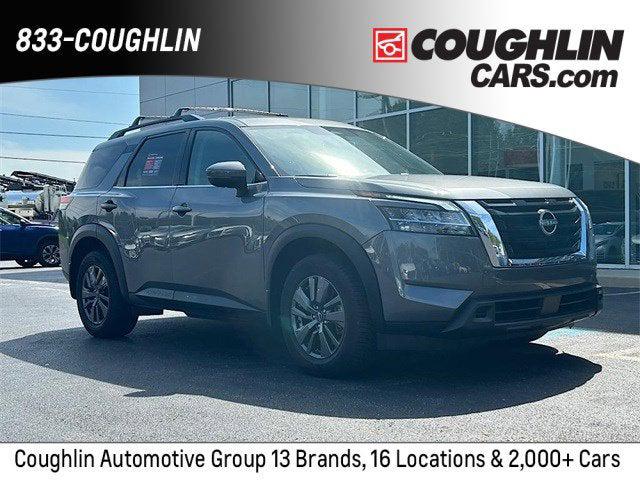 2022 Nissan Pathfinder SV 4WD 2022 Nissan Pathfinder SV 4WD