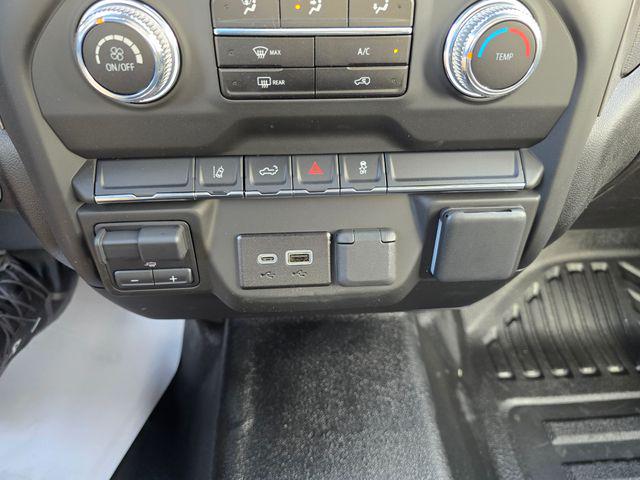 2025 GMC Sierra 3500HD 4WD Double Cab Long Bed Pro