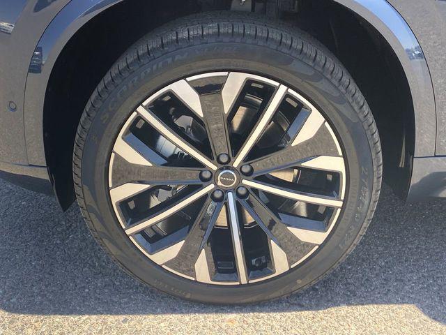 2026 Volvo XC90 Plus, B5 AWD Gas (mild hybrid), Gasoline, Bright, 7 Seats