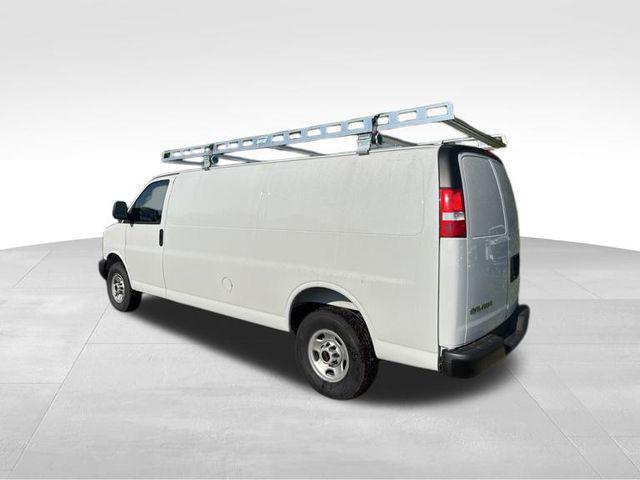 2025 GMC Savana Cargo RWD 3500 Extended Wheelbase Work Van