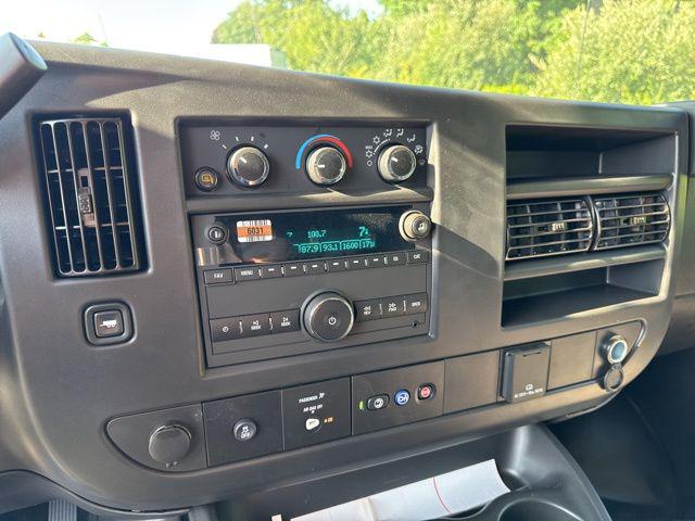 2025 GMC Savana Cargo RWD 3500 Extended Wheelbase Work Van