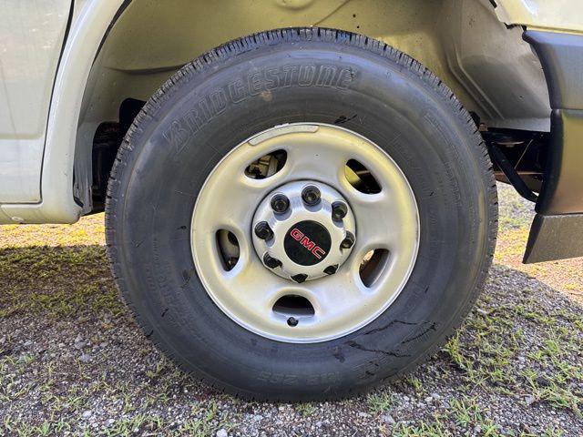 2025 GMC Savana Cargo RWD 3500 Extended Wheelbase Work Van