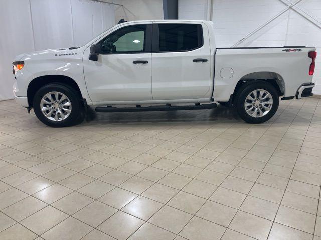 2026 Chevrolet Silverado 1500 4WD Crew Cab Short Bed Custom