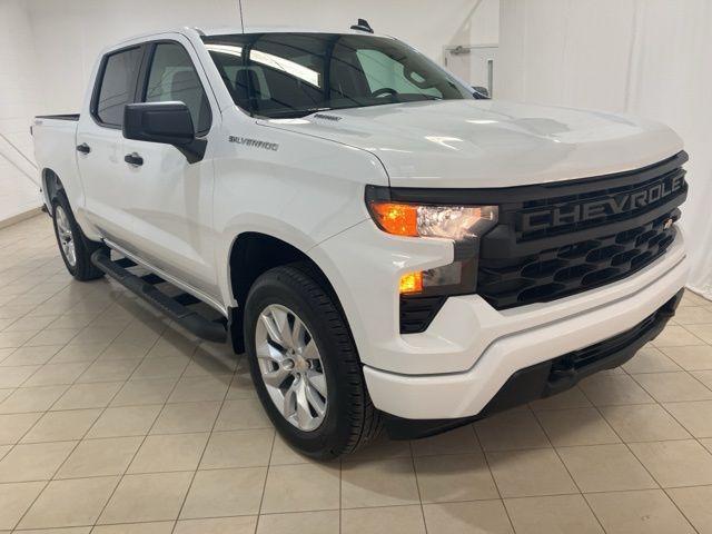 2026 Chevrolet Silverado 1500 4WD Crew Cab Short Bed Custom