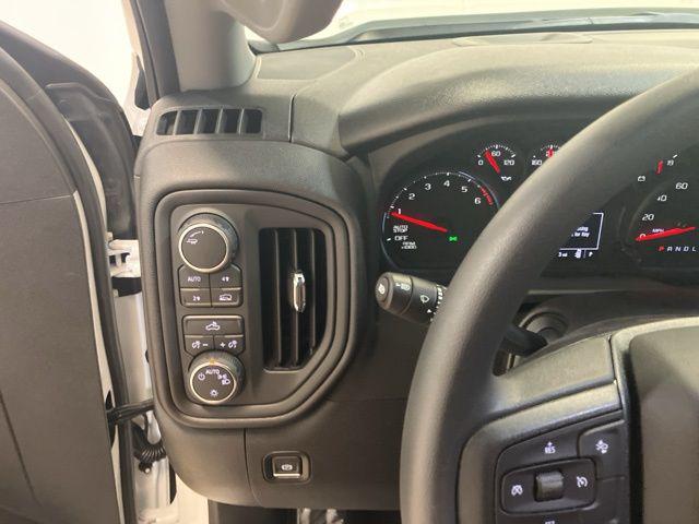 2026 Chevrolet Silverado 1500 4WD Crew Cab Short Bed Custom