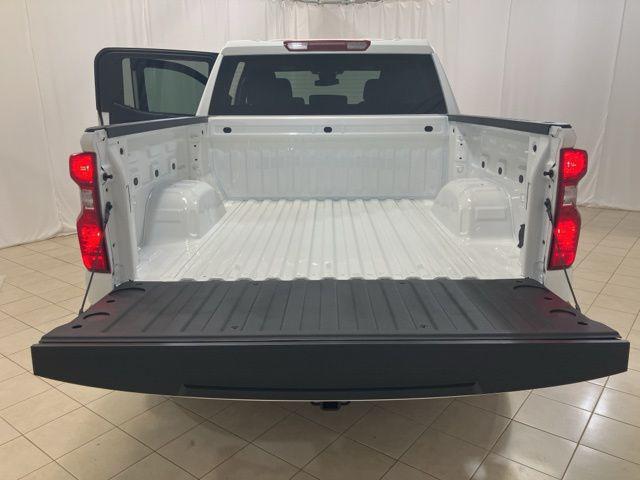 2026 Chevrolet Silverado 1500 4WD Crew Cab Short Bed Custom