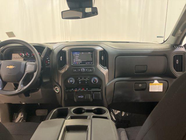 2026 Chevrolet Silverado 1500 4WD Crew Cab Short Bed Custom