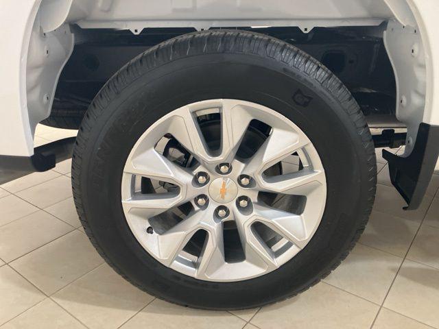 2026 Chevrolet Silverado 1500 4WD Crew Cab Short Bed Custom
