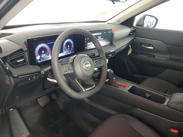 2025 Nissan Kicks SR FWD