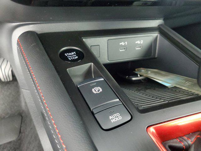 2025 Nissan Kicks SR FWD