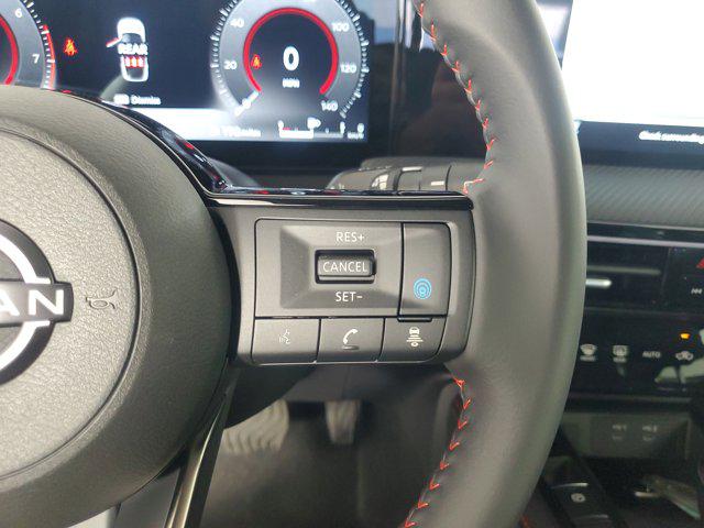 2025 Nissan Kicks SR FWD