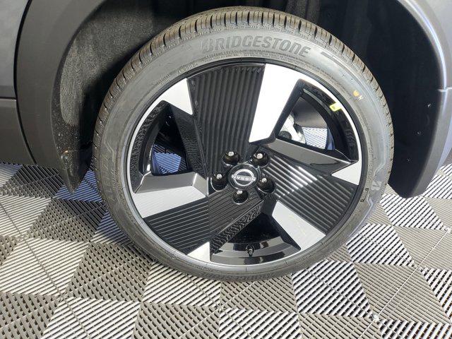 2025 Nissan Kicks SR FWD