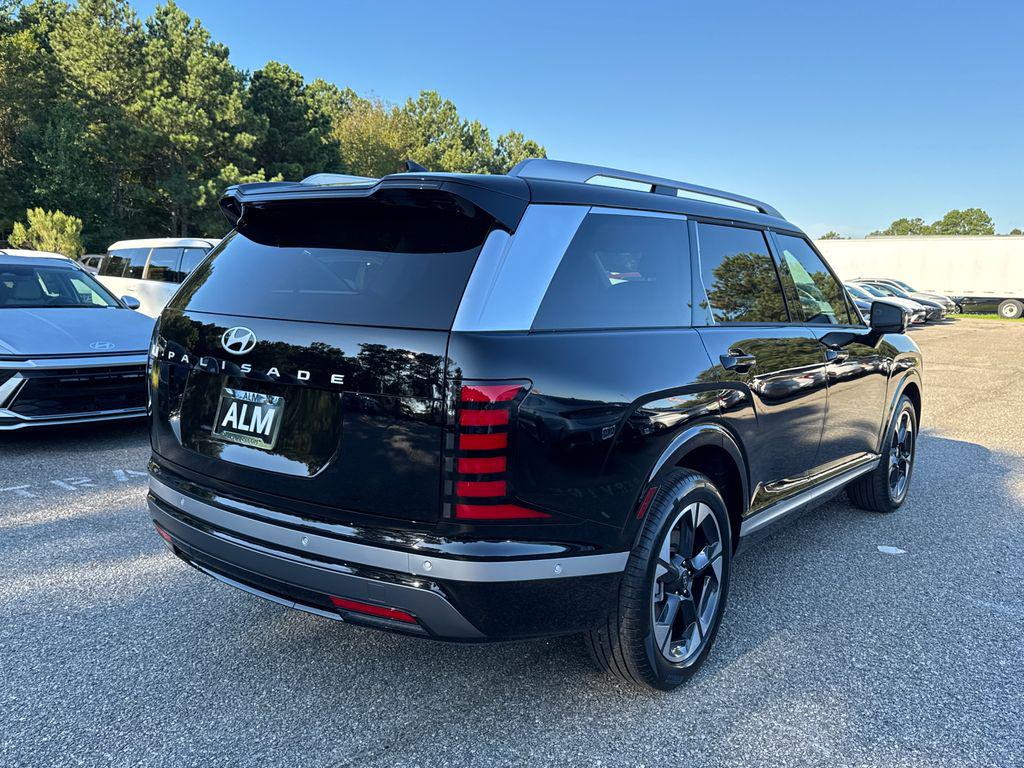 New 2026 Black HYUNDAI Limited FWD image 6