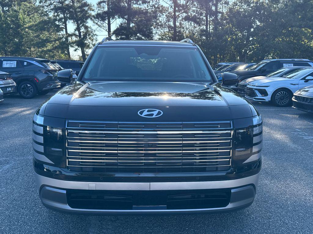 New 2026 Black HYUNDAI Limited FWD image 9