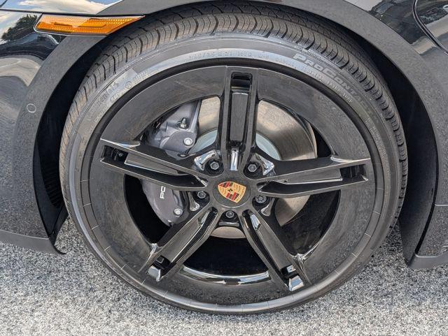 2025 Porsche Taycan 4