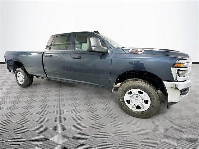 2026 RAM Ram 2500 RAM 2500 TRADESMAN CREW CAB 4X4 8 BOX