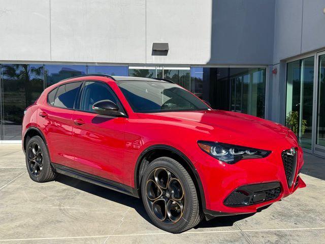 2025 Alfa Romeo Stelvio STELVIO INTENSA AWD