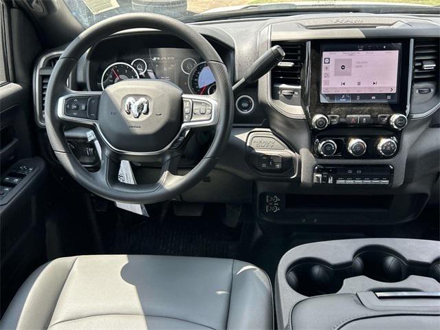 2026 RAM Ram 3500 Chassis Cab RAM 3500 TRADESMAN CREW CAB CHASSIS 4X4 60 CA 2026 RAM Ram 3500 Chassis Cab RAM 3500 TRADESMAN CREW CAB CHASSIS 4X4 60 CA