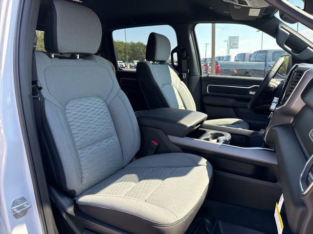 2026 Ram 1500 Lone Star Crew Cab 4x4 5'7" Box