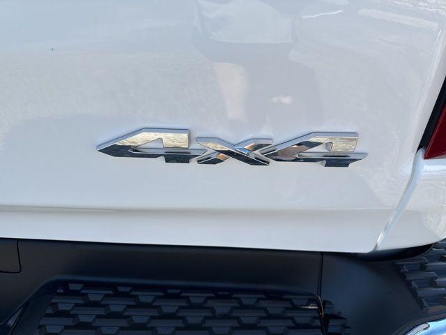 2026 Ram 1500 Lone Star Crew Cab 4x4 5'7" Box