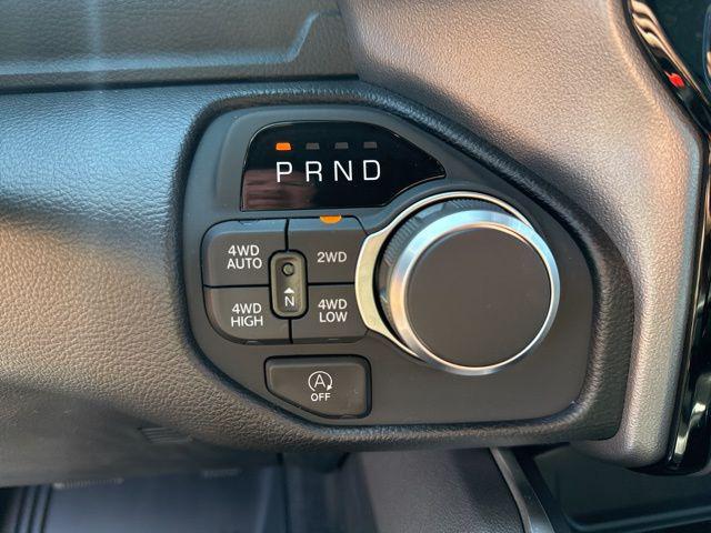 2026 Ram 1500 Lone Star Crew Cab 4x4 5'7" Box