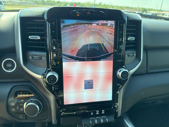 2026 Ram 1500 Lone Star Crew Cab 4x4 5'7" Box