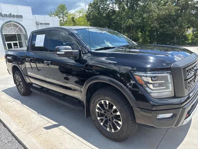 2021 Nissan TITAN Crew Cab PRO-4X 4x4