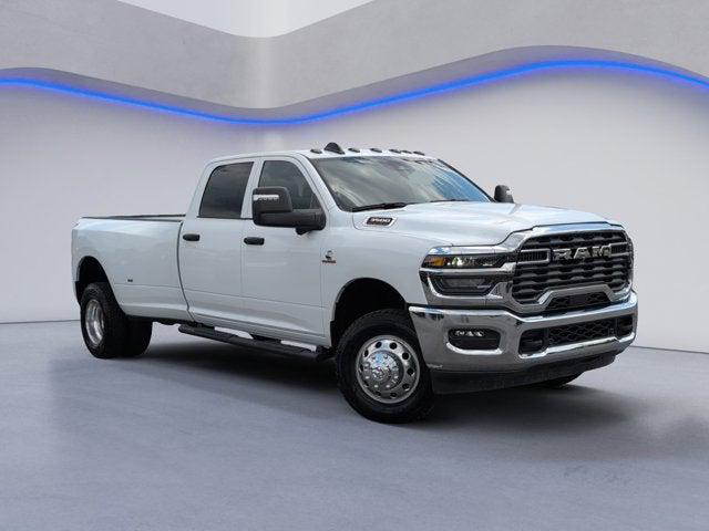 2025 RAM Ram 3500 RAM 3500 TRADESMAN CREW CAB 4X4 8 BOX
