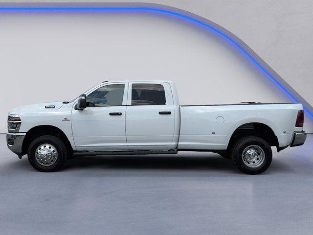 2025 RAM Ram 3500 RAM 3500 TRADESMAN CREW CAB 4X4 8 BOX