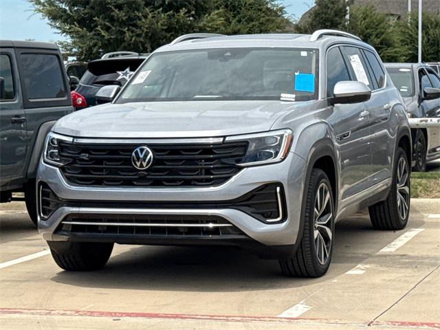 2025 Volkswagen Atlas 2.0T SEL Premium R-Line