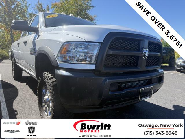 2017 RAM 2500 Tradesman Crew Cab 4x4 8 Box