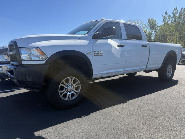 2017 RAM 2500 Tradesman Crew Cab 4x4 8 Box