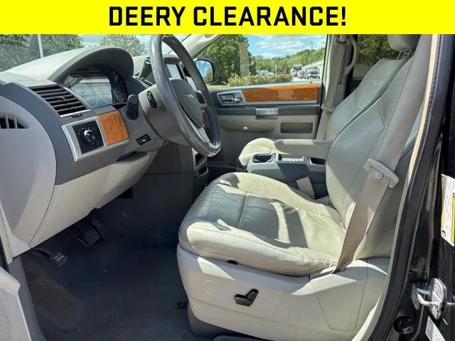 2008 Chrysler Town and Country Limited