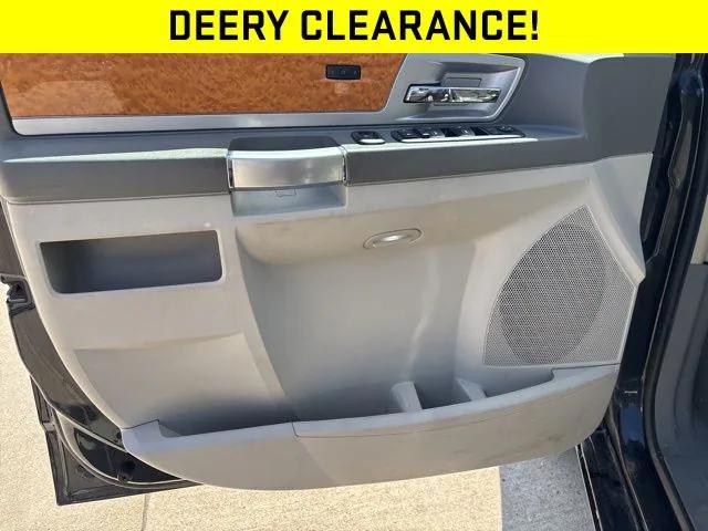 2008 Chrysler Town and Country Limited