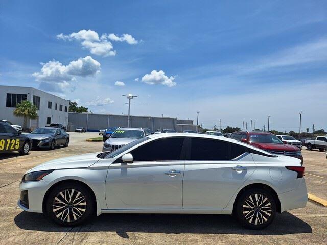 2023 Nissan Altima SV Intelligent AWD