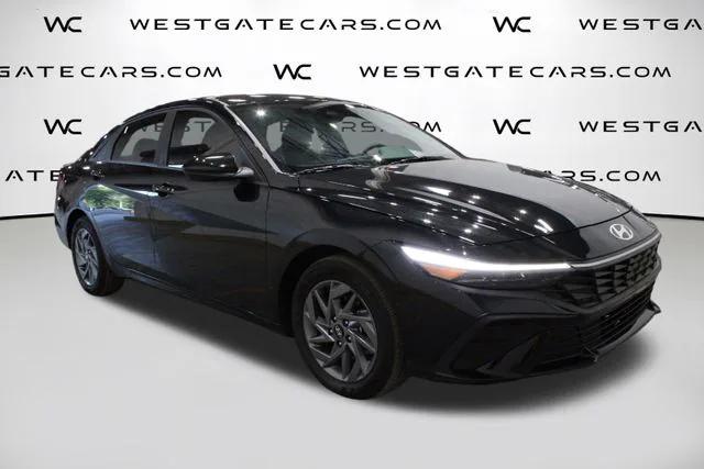 2024 Hyundai Elantra SEL 2024 Hyundai Elantra SEL