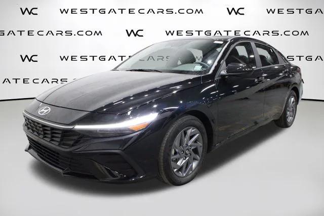 2024 Hyundai Elantra SEL 2024 Hyundai Elantra SEL