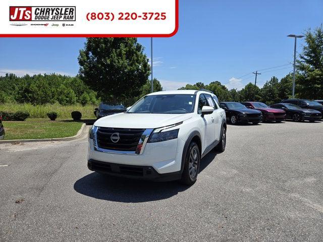 2023 Nissan Pathfinder SV FWD