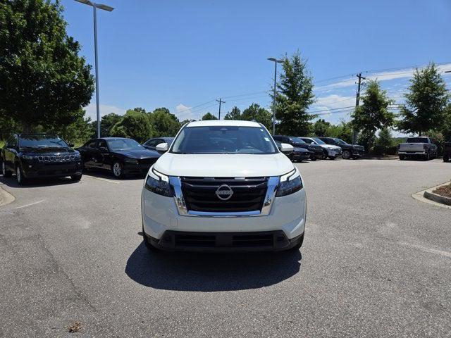 2023 Nissan Pathfinder SV FWD